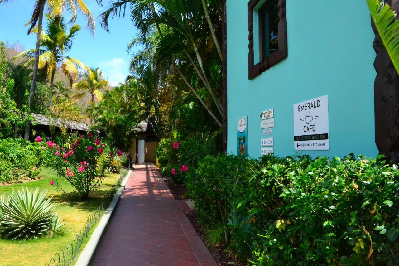 Emerald Beach Resort Altona Extérieur photo
